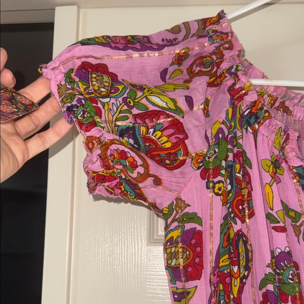 Pink Floral Maxi Dress with Puff Sleeves - Picture 4 of 10